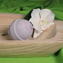 Load image into Gallery viewer, Bonjour Remy! Vegan and Hemp Oil Bath Bomb
